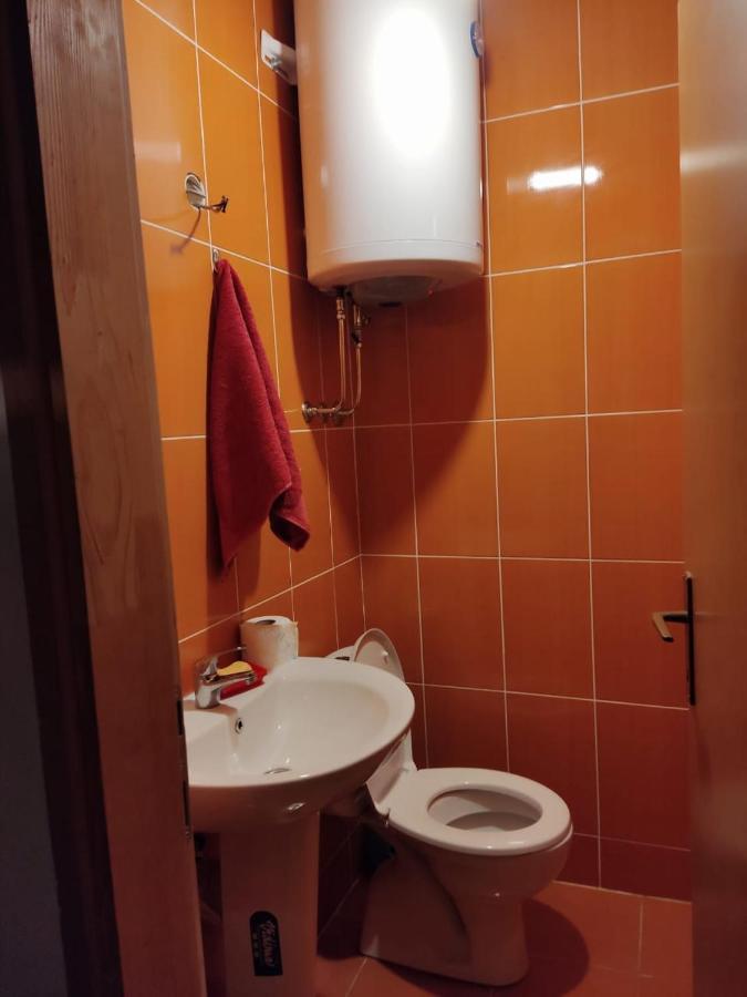 Ferienwohnung Topla Porodicna Kuca Berane Exterior foto