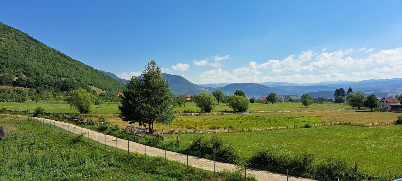 Ferienwohnung Topla Porodicna Kuca Berane Exterior foto